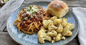 SPAGHETTI WITH MEAT SAUCE SUPPER